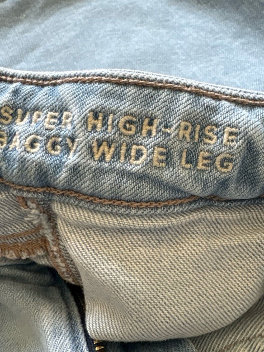 American Eagle Outfitters Light Blue High-Rise Wide Leg Jeans - Picture 5 of 6